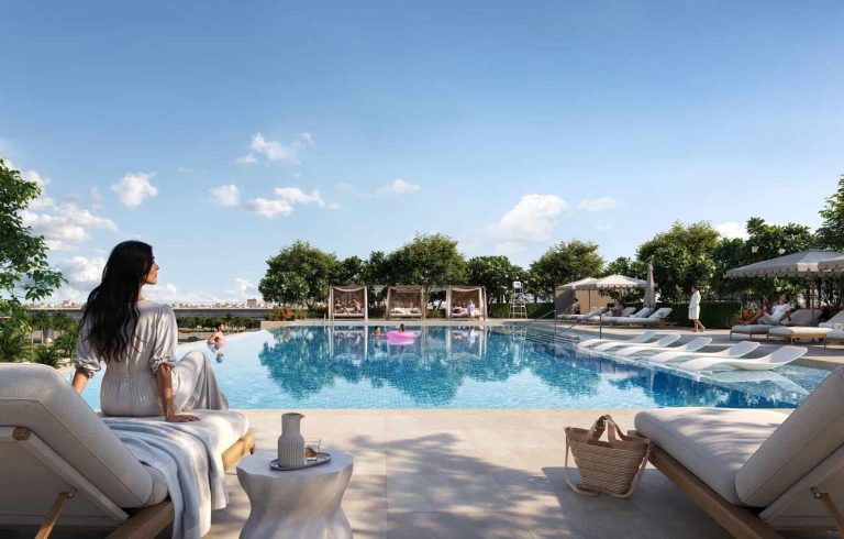 Swimming-pool